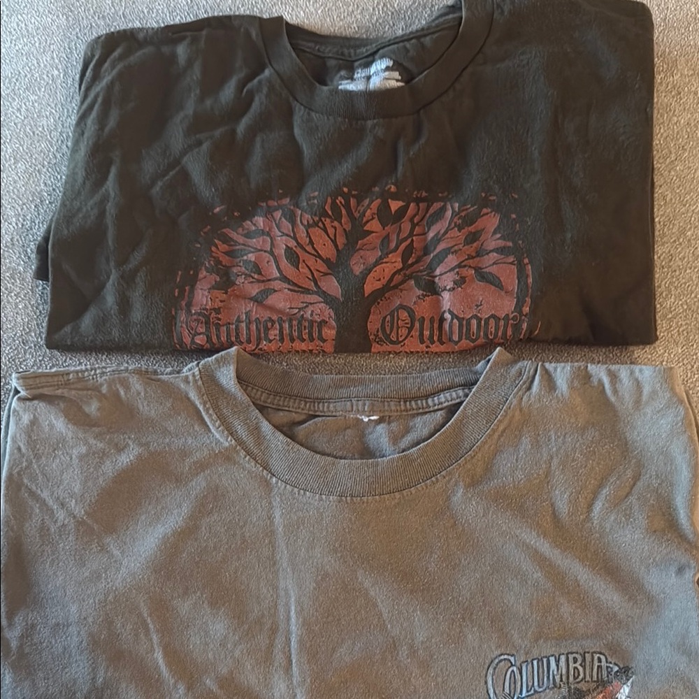 Columbia Black and Gray Outdoor T-Shirts